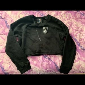 NBA Brooklyn Nets Cropped Crewneck